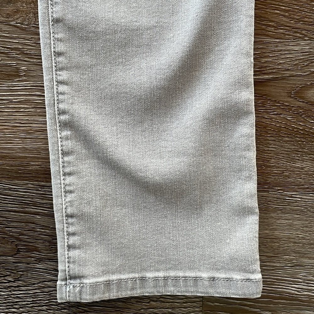 Charter Club Jeans Women’s Size 4P Lexington Straight Light Gray Denim - Picture 11 of 14